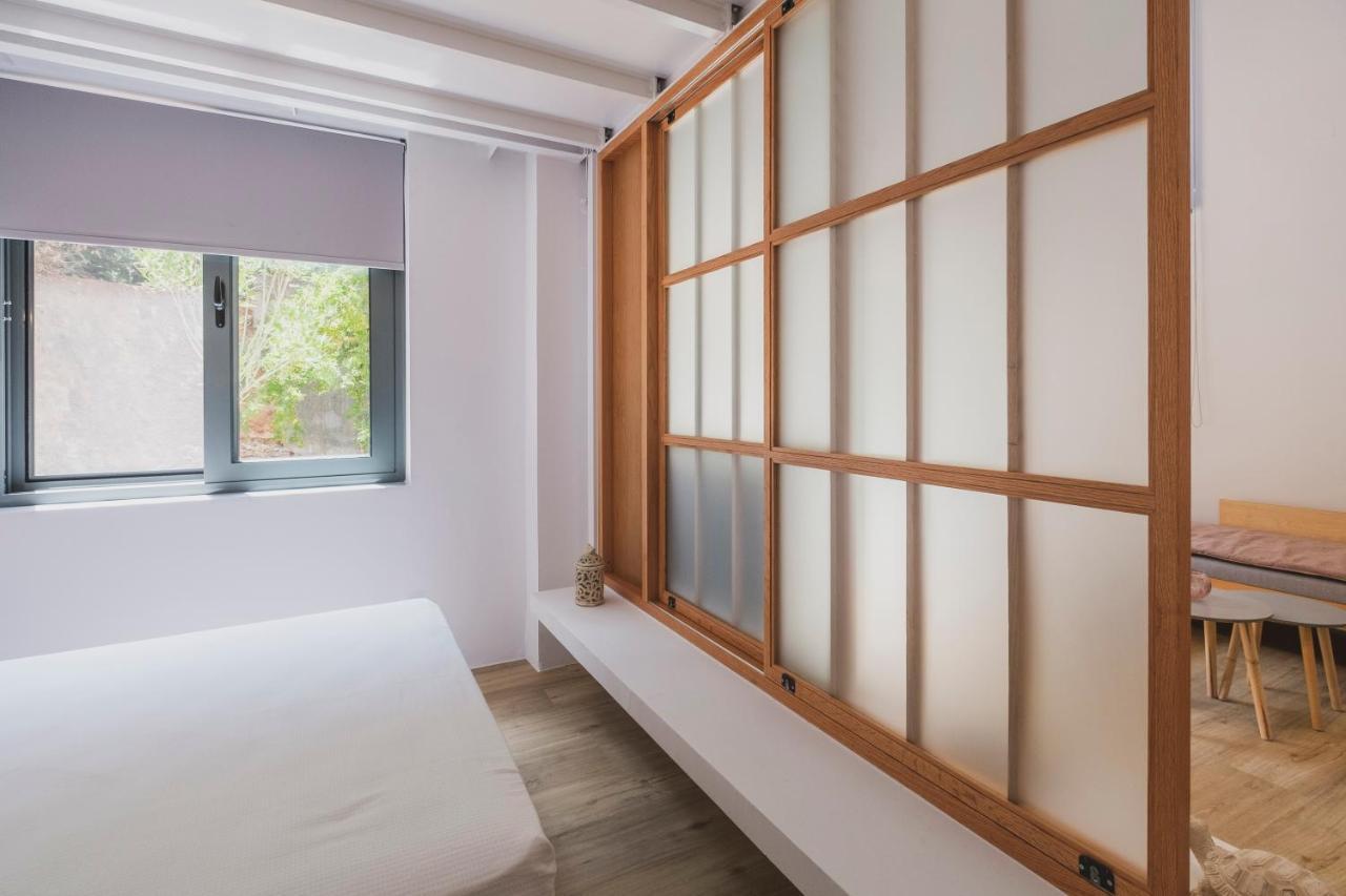 Sun-splashed Stylish Flat, Steps To Old Town Χανιά