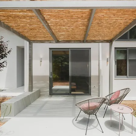 Sun-Splashed Stylish Flat, Steps To City Old Town Chania  Exterior photo