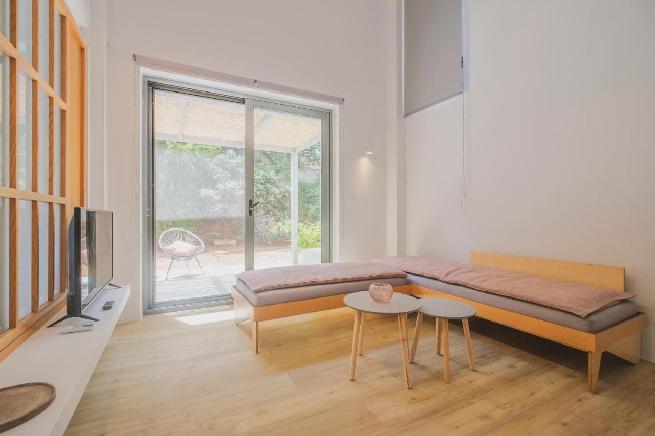 Apartment Sun-splashed Stylish Flat, Steps To Old Town *